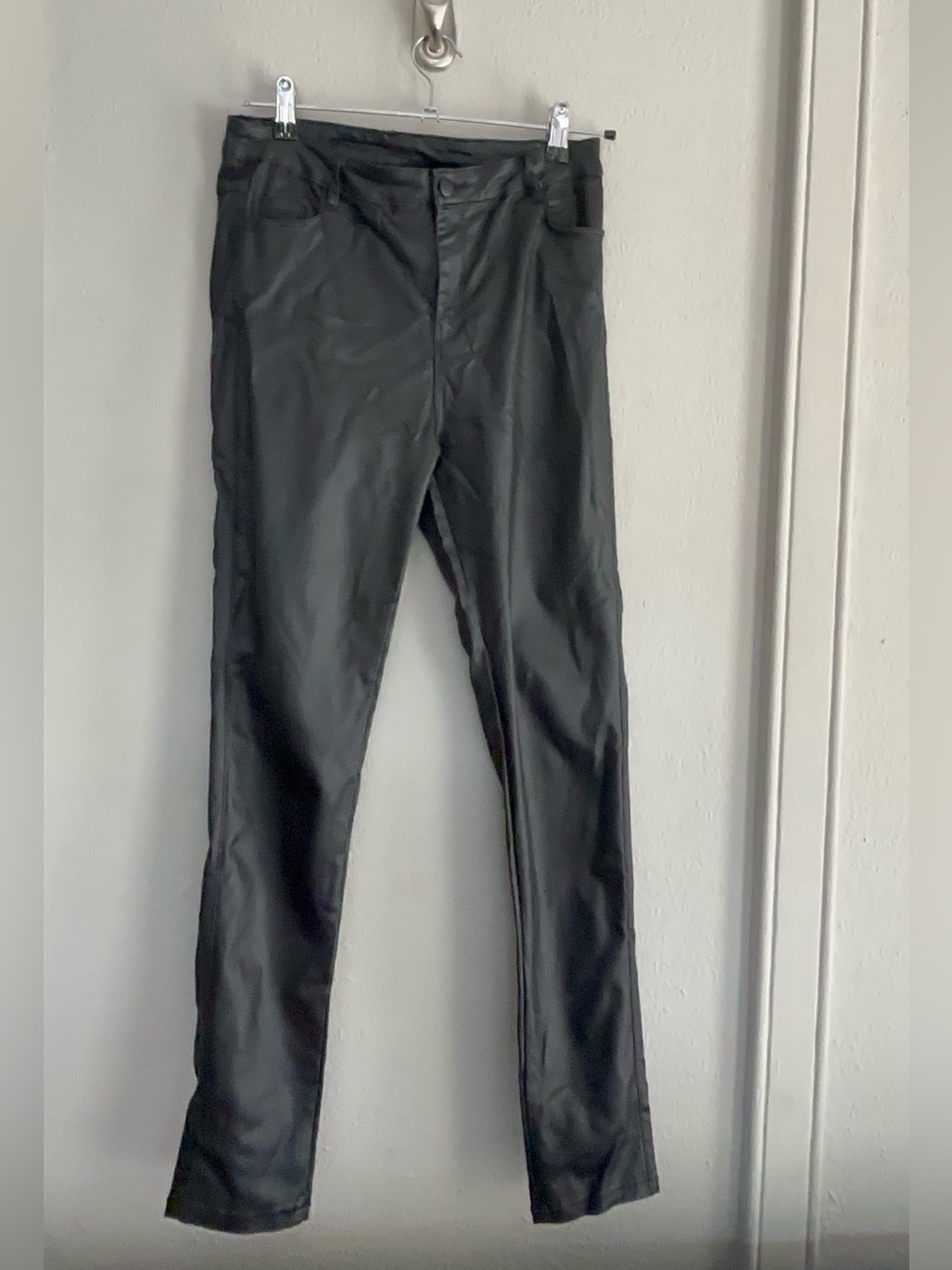 Black Vegan Leather Skinny Pants | Stretch Faux Leather Leggings | Size L